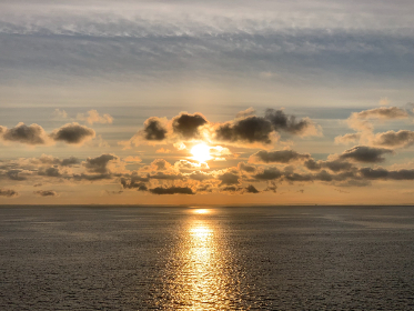 19001期大乐透开奖号码正式公布,大奖花落谁家? 19001期大乐透开奖号码正式公布,大奖花落谁家?